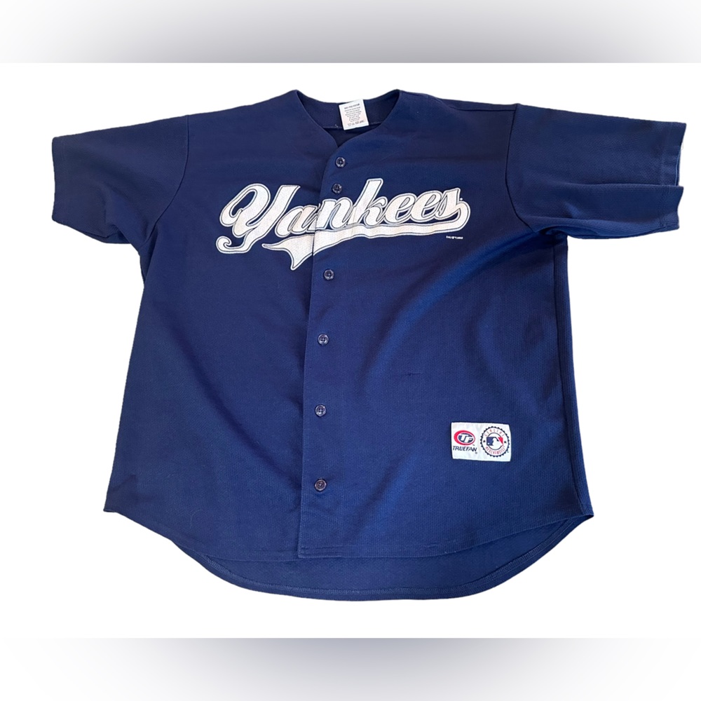 Genuine Merchandise Men’s New York Yankees Derek Jeter Jersey XL